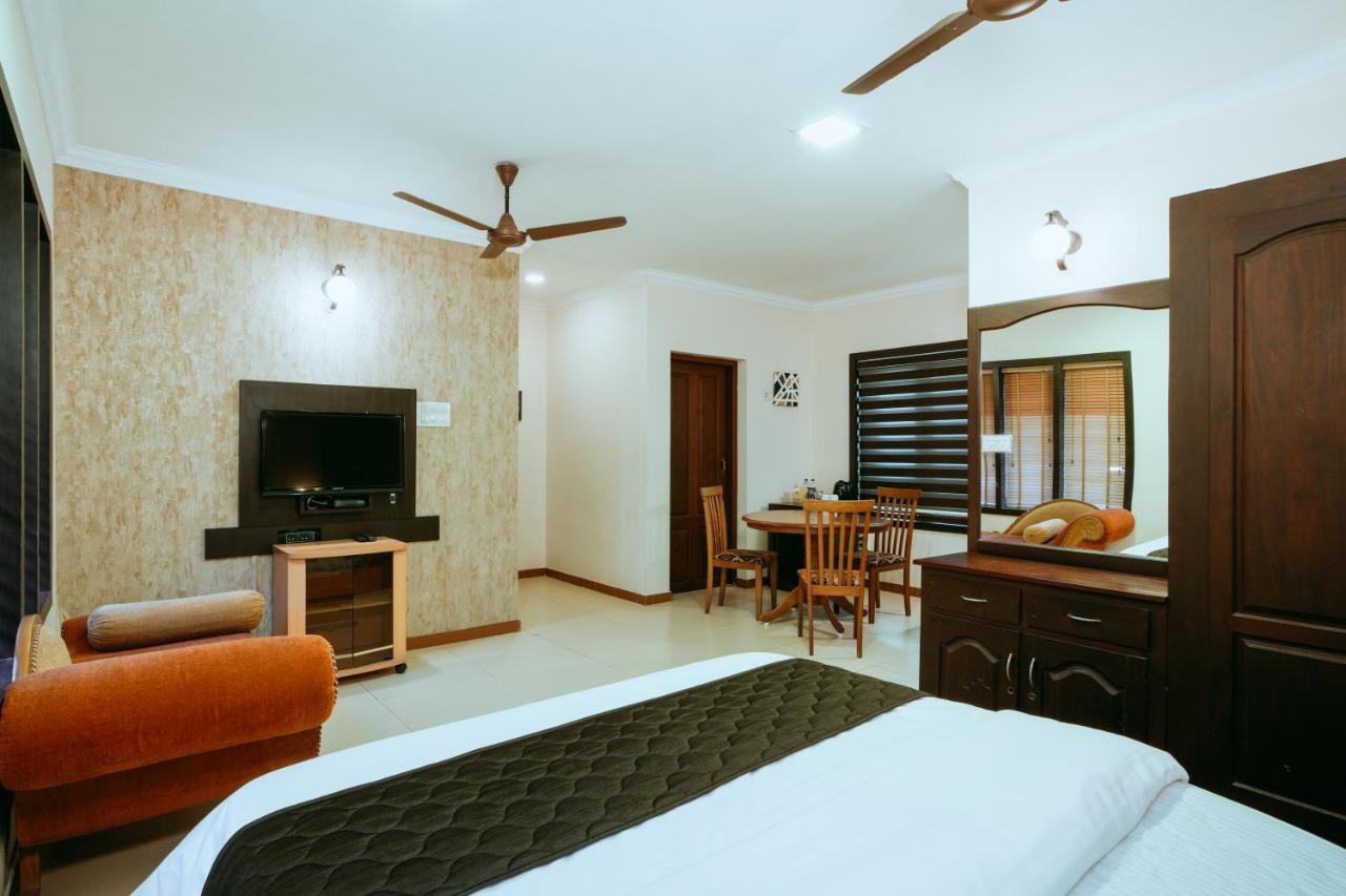 อะโซคัม บีช รีสอร์ต คันเนอร์ Hotel Kannur ภายนอก รูปภาพ